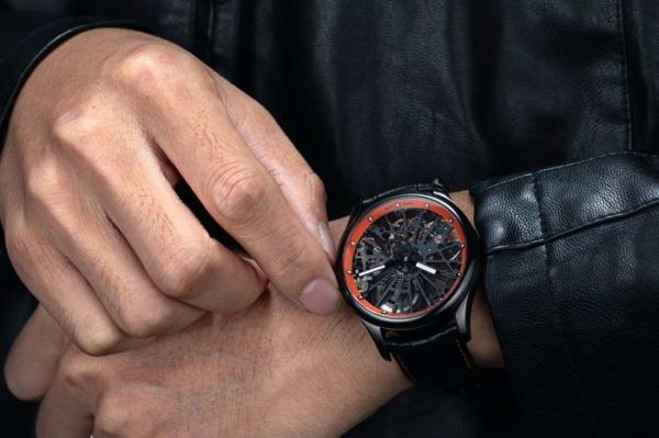 Aérowatch Renaissance Squelette Comweb