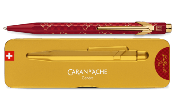 Caran d'Ache 849.524 Stylo bille Edition Spéciale Dragon, finition rouge et or. Swiss made.